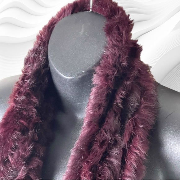 Kenneth Cole Aubergine Plum Purple Rabbit Fur Stole - Picture 8 of 11